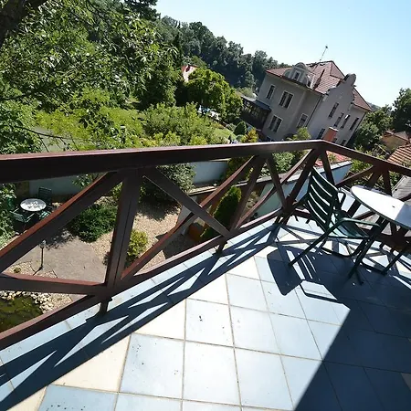 Ve Skalici Guest house 3*